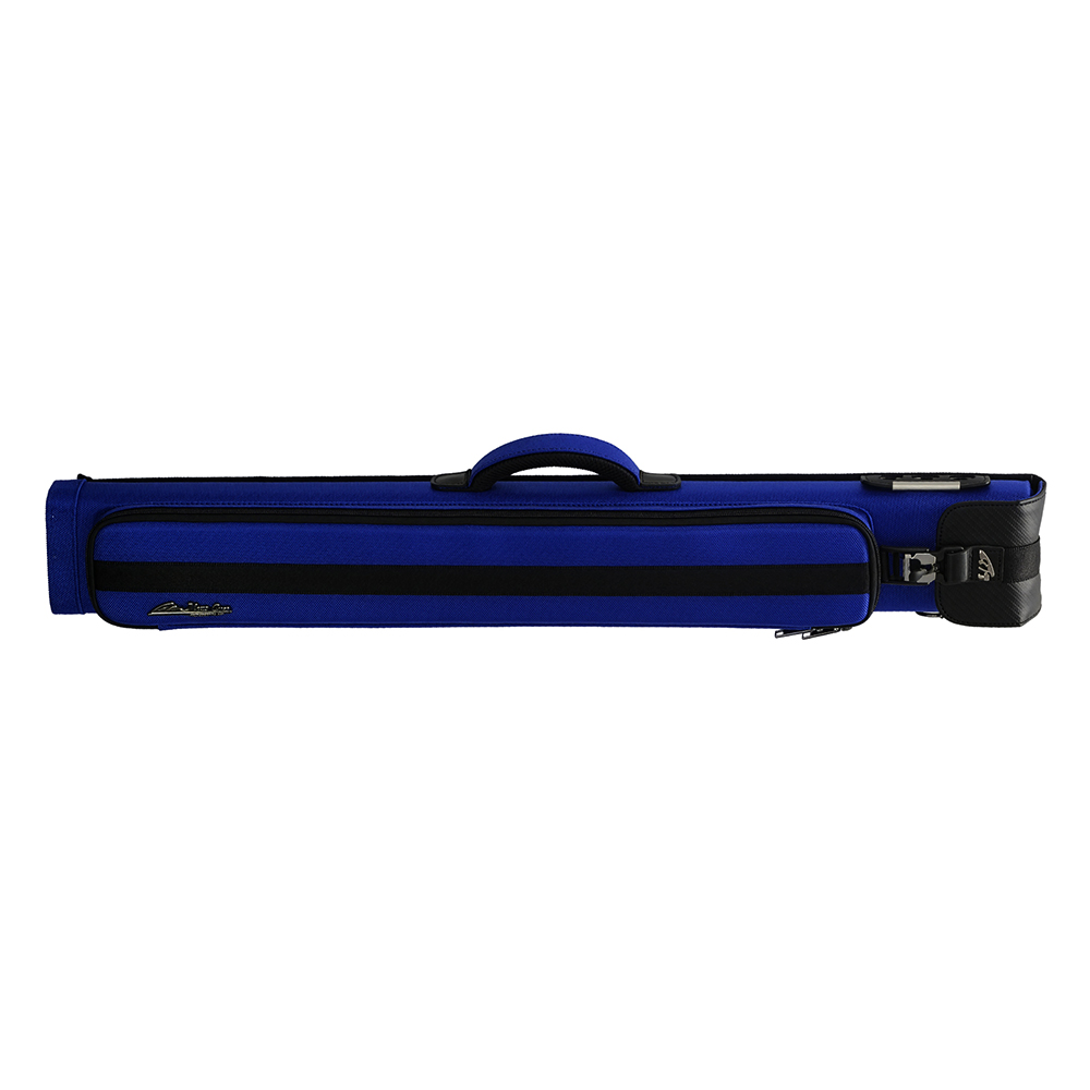 Étui compact bleu pour queues « Mezz », à l'horizontale sur fond blanc. Poignée noire centrale et bande décorative noire. À droite, similicuir et boucle argentée. Poche zippée avant ; 2 bas et 5 hauts.