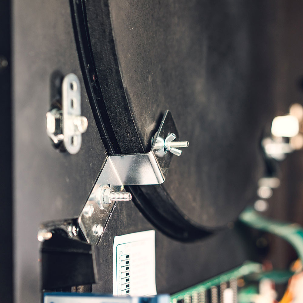 811101n_4RU4UK0YvNaBLO