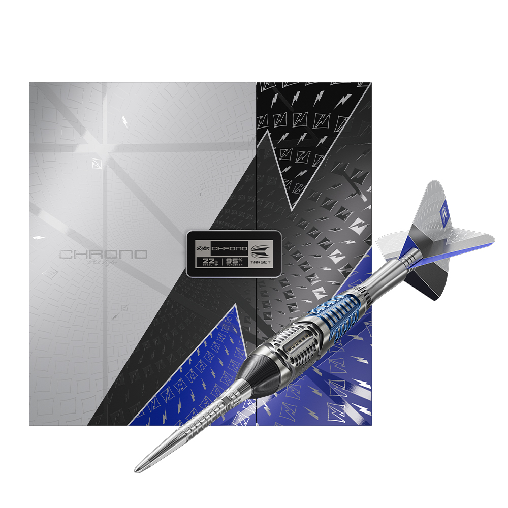 Steeldart Target Phil Taylor X Chrono avec corps argenté brillant et poignée Chrono bleue. Ailes noires et bleues avec logo « Target ». Arrière-plan en deux parties : « CHRONO Phil Taylor » et « POWER x CHRONO 22 g 95 % TUNGSTEN ».