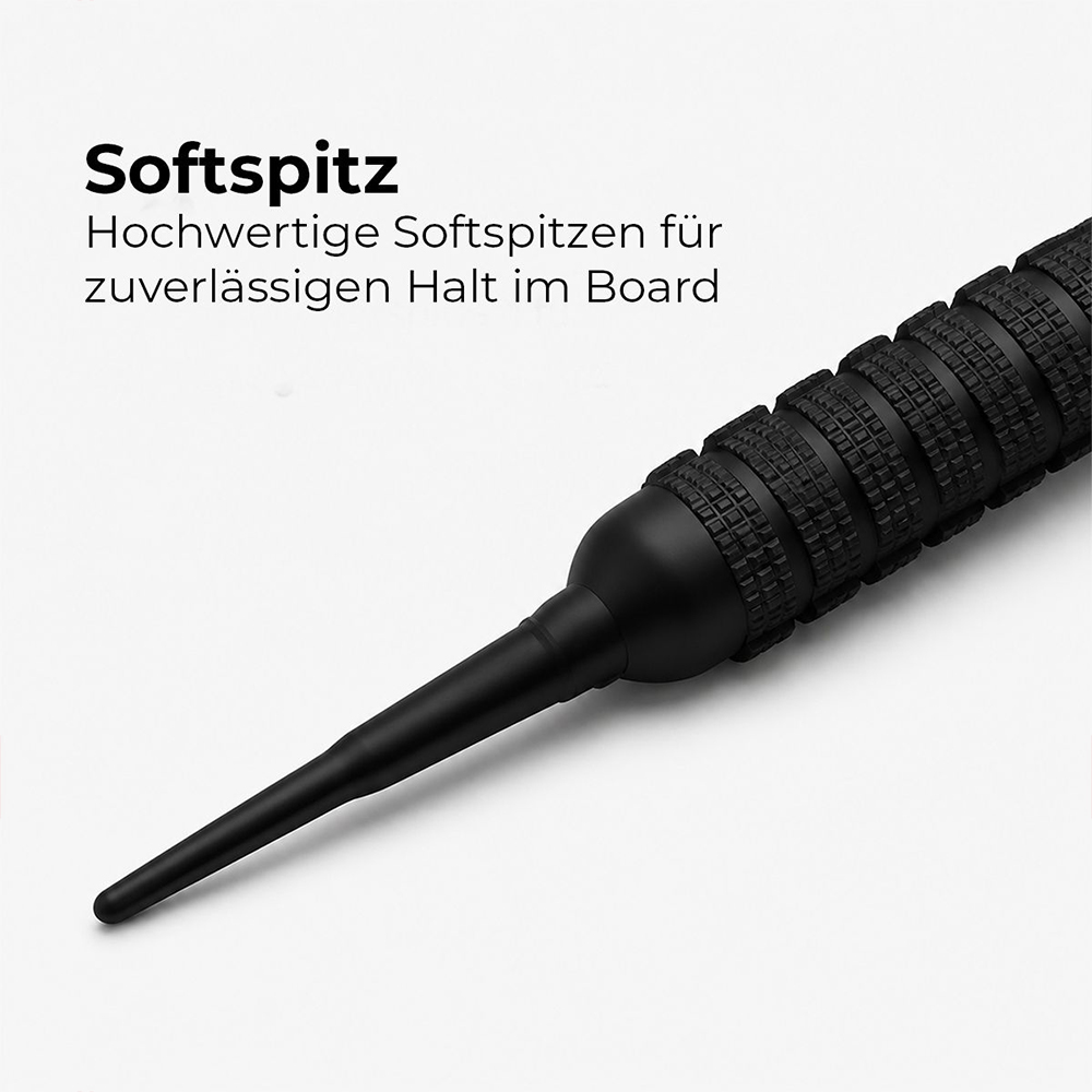Vue détaillée d'une pointe Softnozzle noire en plastique, effilée. Elle est suivie du corps de fléchette anodisé noir, doté d'une zone de préhension finement structurée et rainurée. Assure une prise en main fiable dans les cibles électroniques.